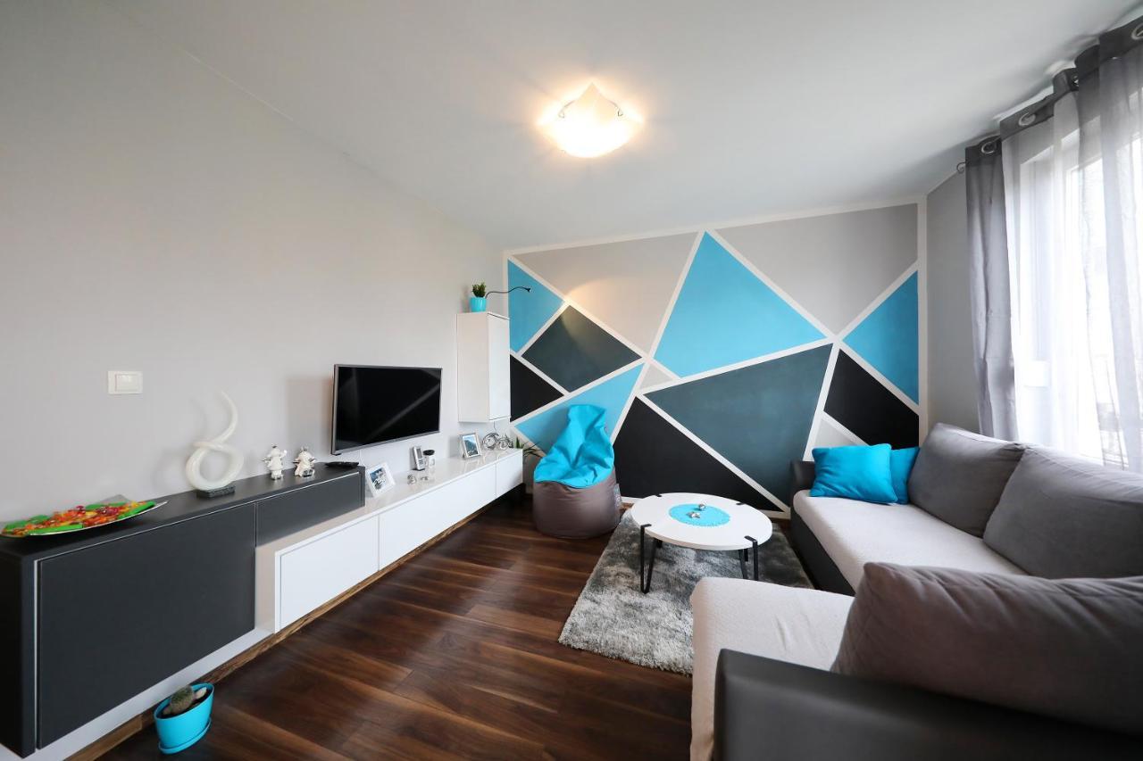 S Apartman *